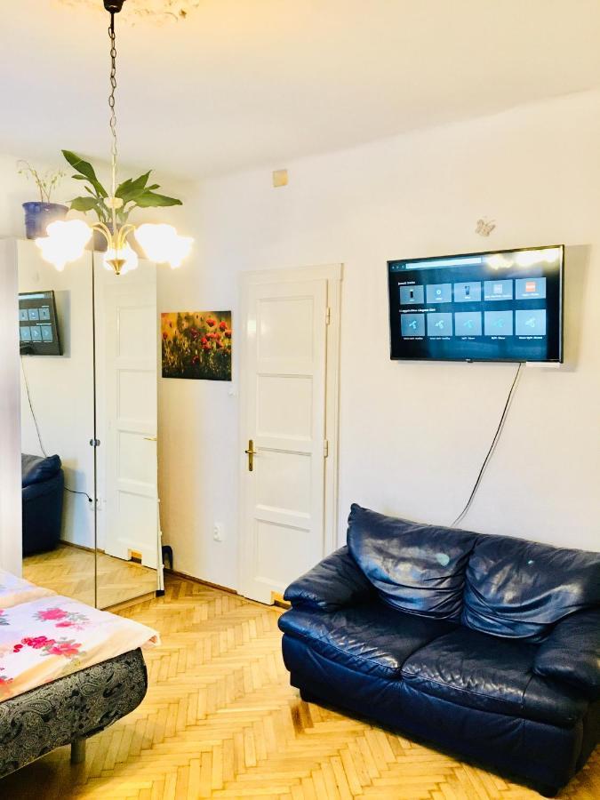 Romantic Studio In Budapest 12Th District Close To Mom Park Apartment Екстериор снимка