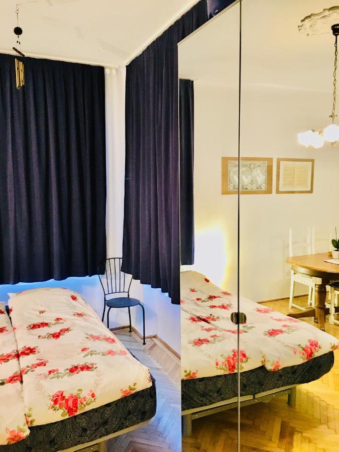 Romantic Studio In Budapest 12Th District Close To Mom Park Apartment Екстериор снимка